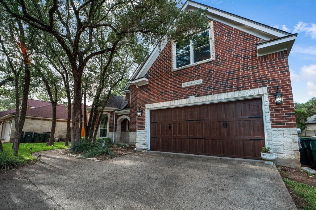 Photo of 103 Sierra Ridge DR, San Marcos, TX 78666 (MLS # 4246245)