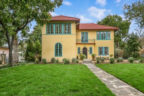 Photo of 106 W 32nd ST, Austin, TX 78705 (MLS # 7637220)
