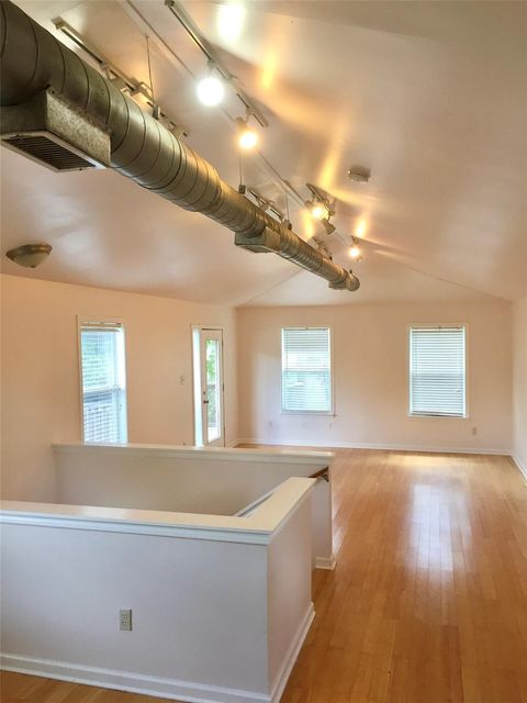 1109 Brentwood ST Austin TX 78757