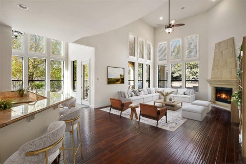 Tiny photo for 2312 Lakehurst RD, Spicewood, TX 78669 (MLS # 2390421)