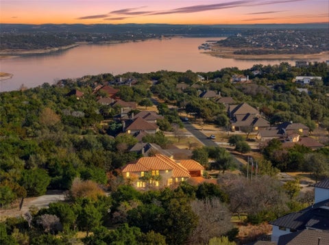 Photo of 2312 Lakehurst RD, Spicewood, TX 78669 (MLS # 2390421)