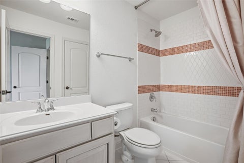 Tiny photo for 2312 Lakehurst RD, Spicewood, TX 78669 (MLS # 2390421)