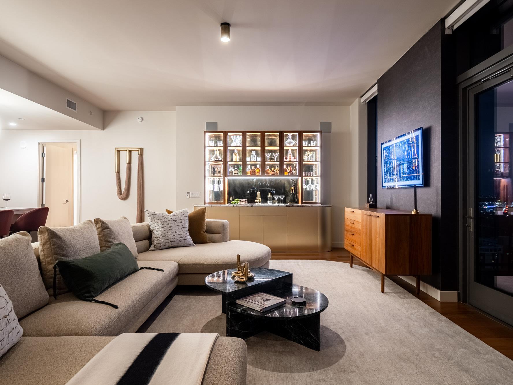 44 East Ave 2101