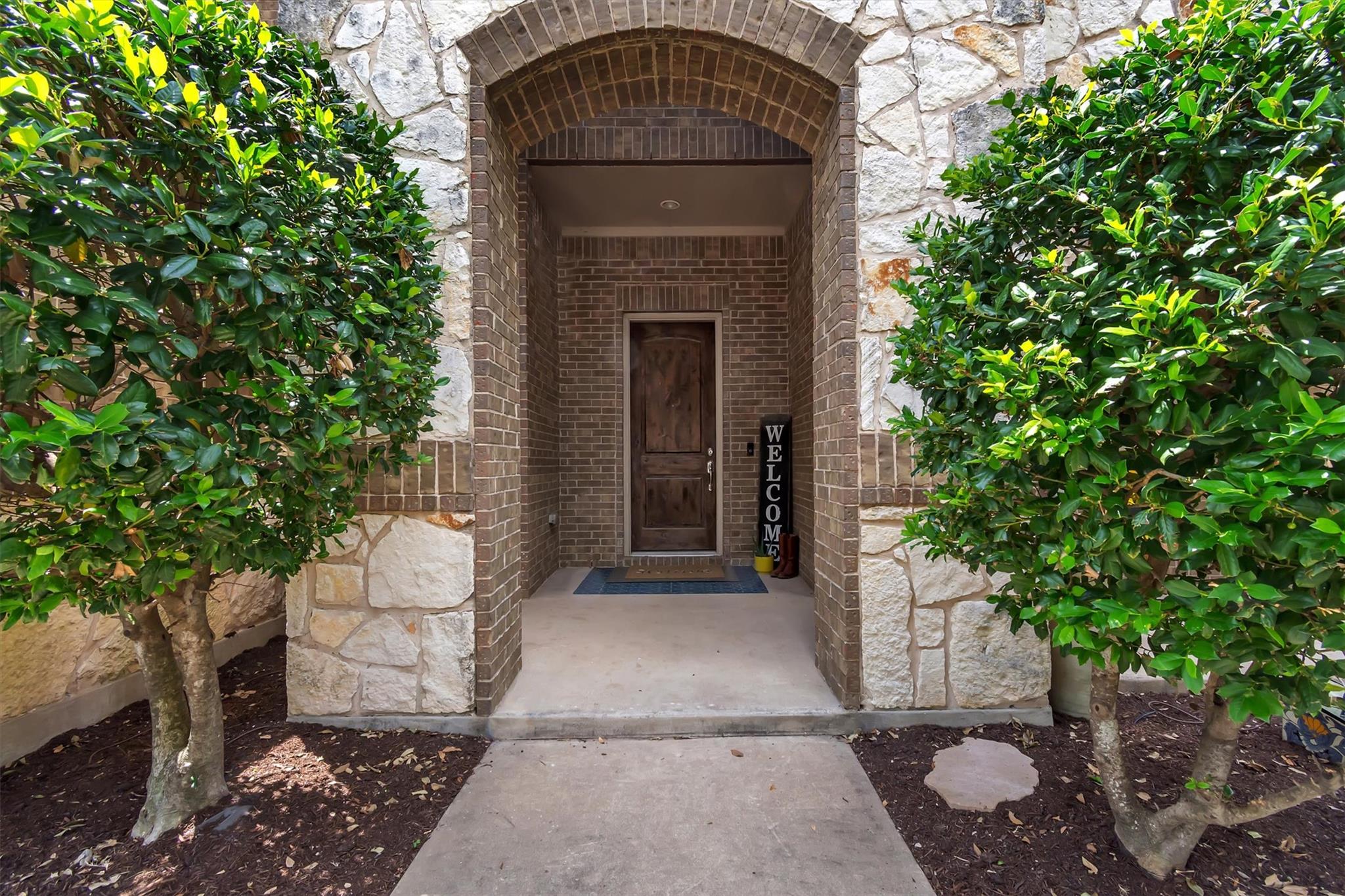 459 Clear Springs HOLW