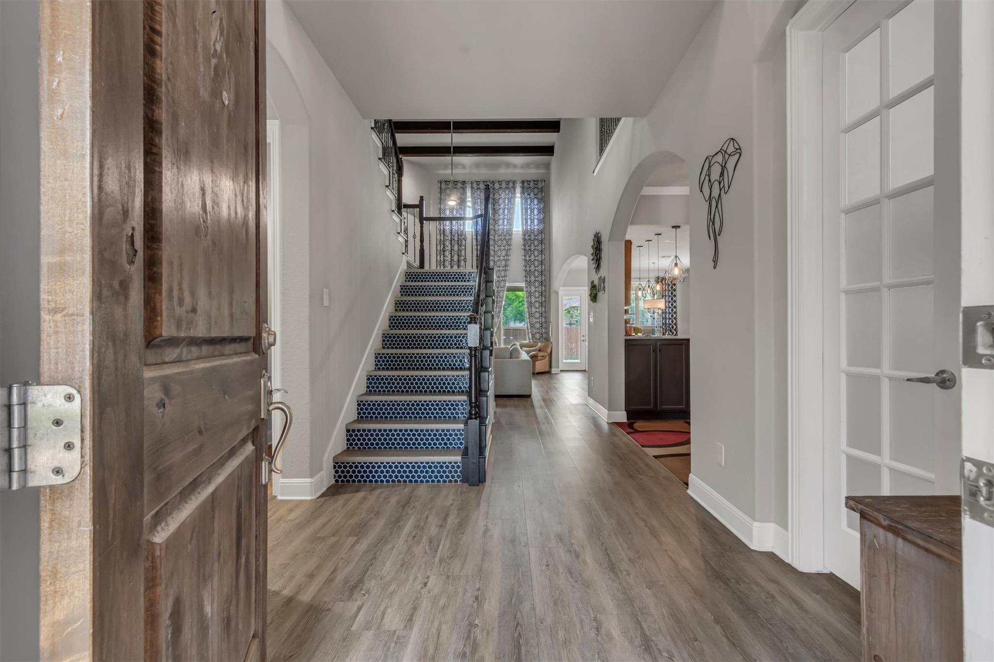 459 Clear Springs HOLW