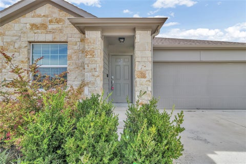 Photo of 21316 Quick Fox DR, Pflugerville, TX 78660 (MLS # 3720675)