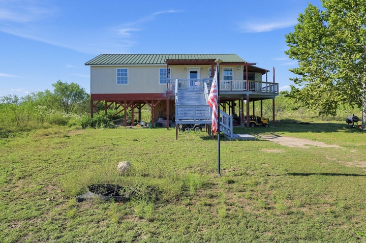 Photo 1 of 23 — 1203 Enchanted River Dr DR, Bandera, TX 78003