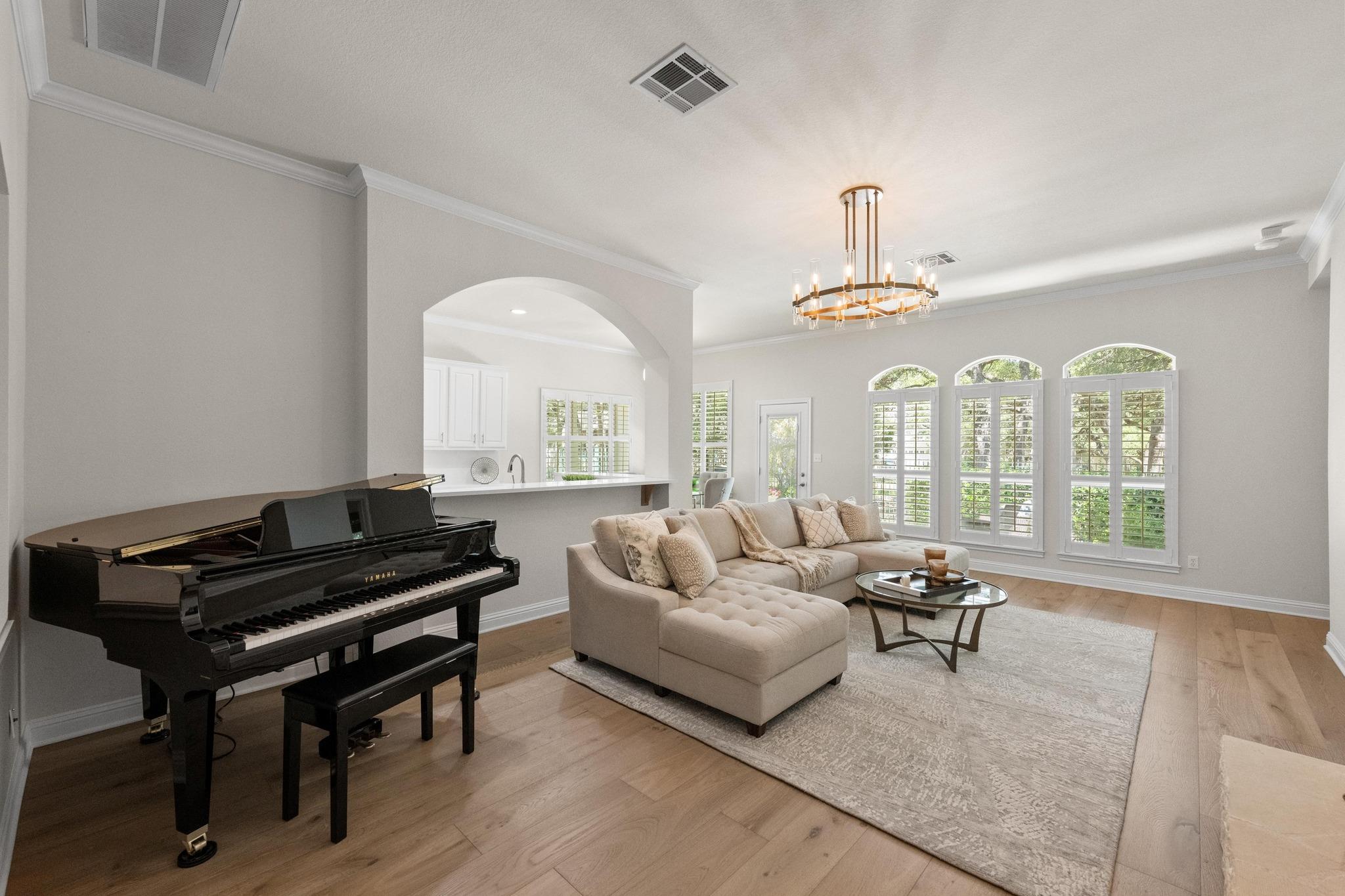 5000 Mission Oaks BLVD 47