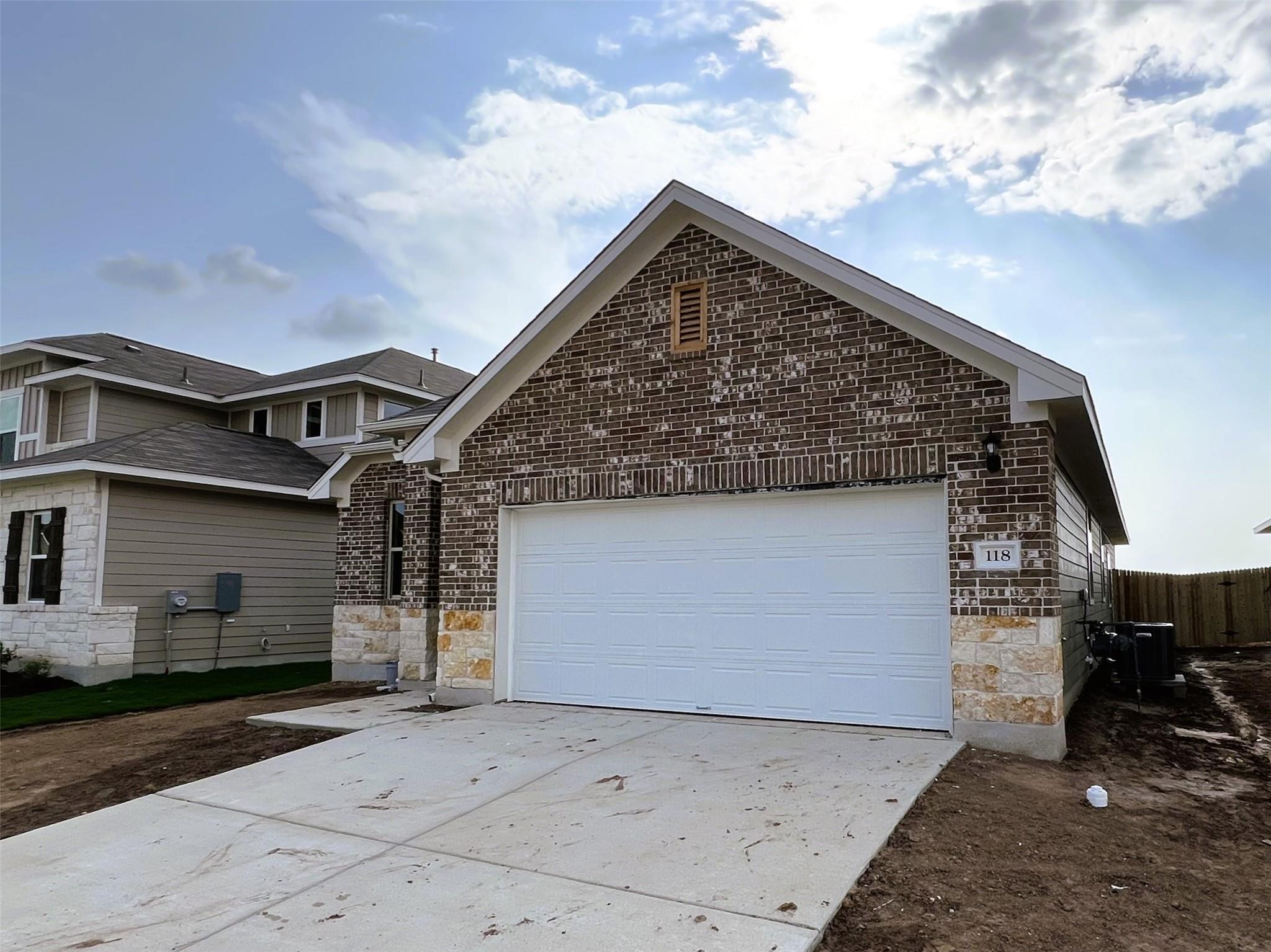 118 Prairie Falls DR