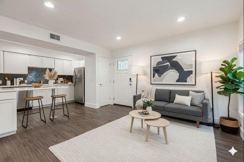 Photo of 935 La Posada DR #156, Austin, TX 78752 (MLS # 6648378)