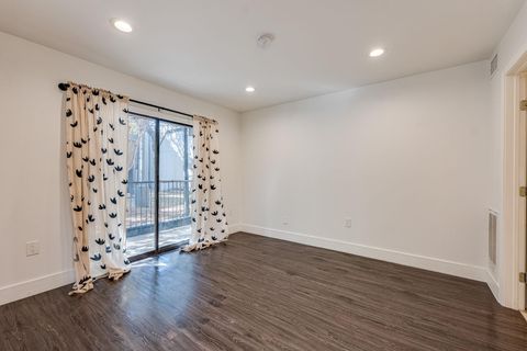 Tiny photo for 935 La Posada DR #156, Austin, TX 78752 (MLS # 6648378)