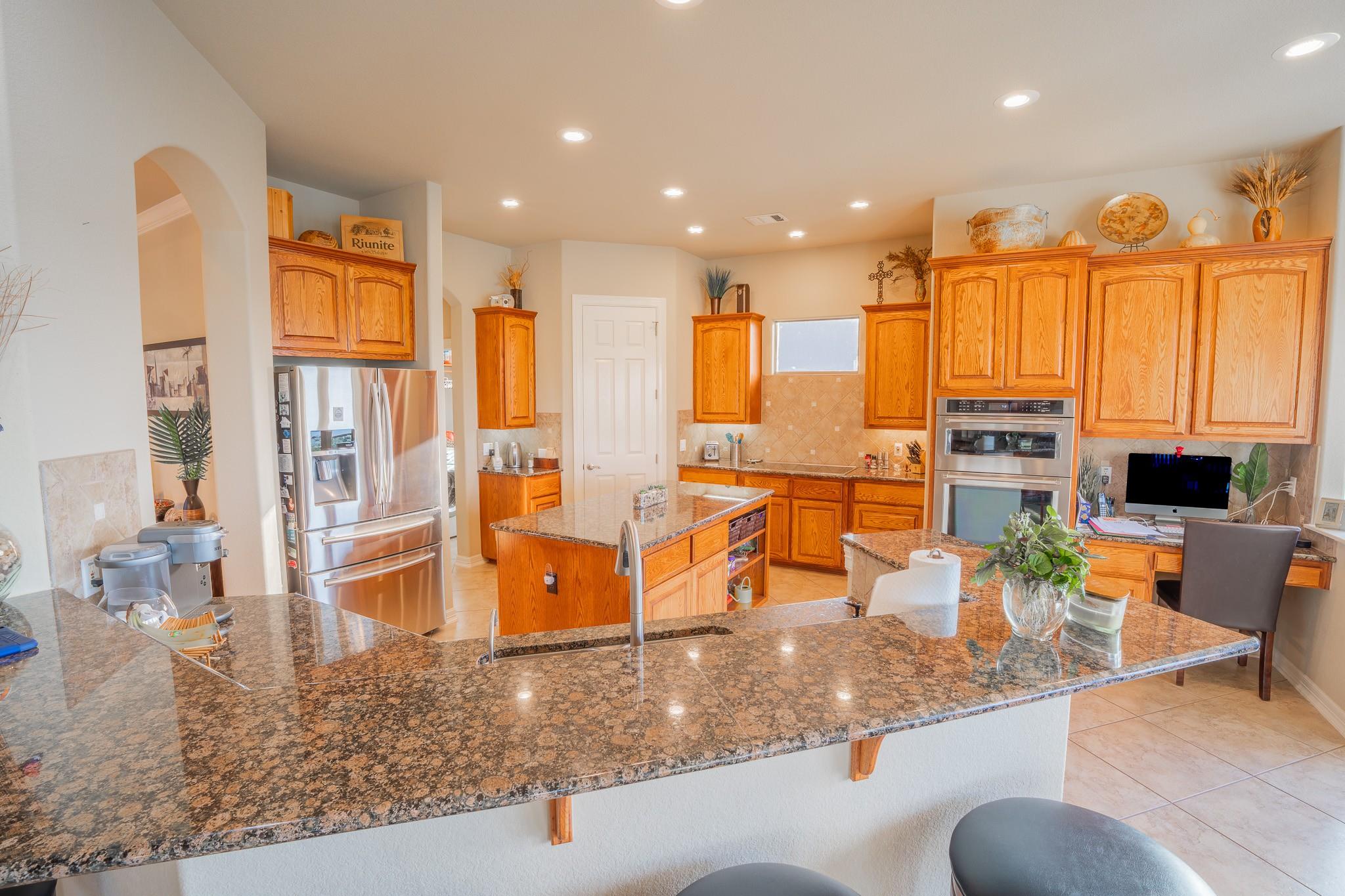 164 Lakefront DR