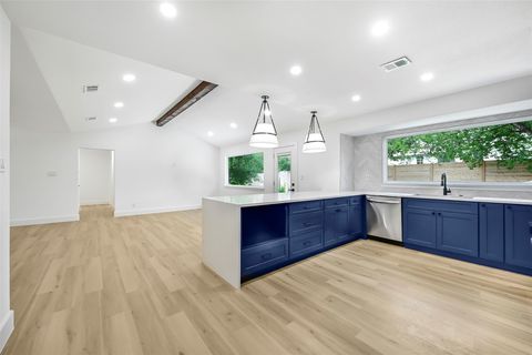 Tiny photo for 3001 Cedarlawn CIR, Austin, TX 78723 (MLS # 6596287)