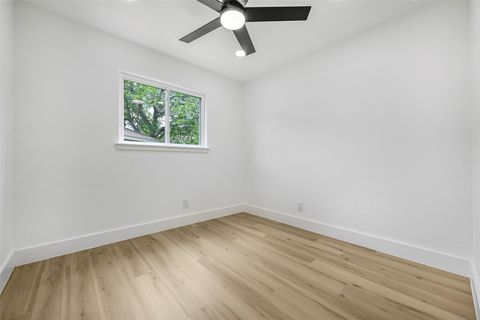 Tiny photo for 3001 Cedarlawn CIR, Austin, TX 78723 (MLS # 6596287)