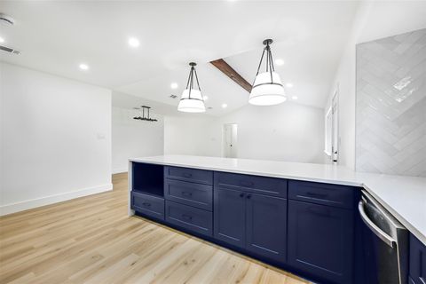 Tiny photo for 3001 Cedarlawn CIR, Austin, TX 78723 (MLS # 6596287)