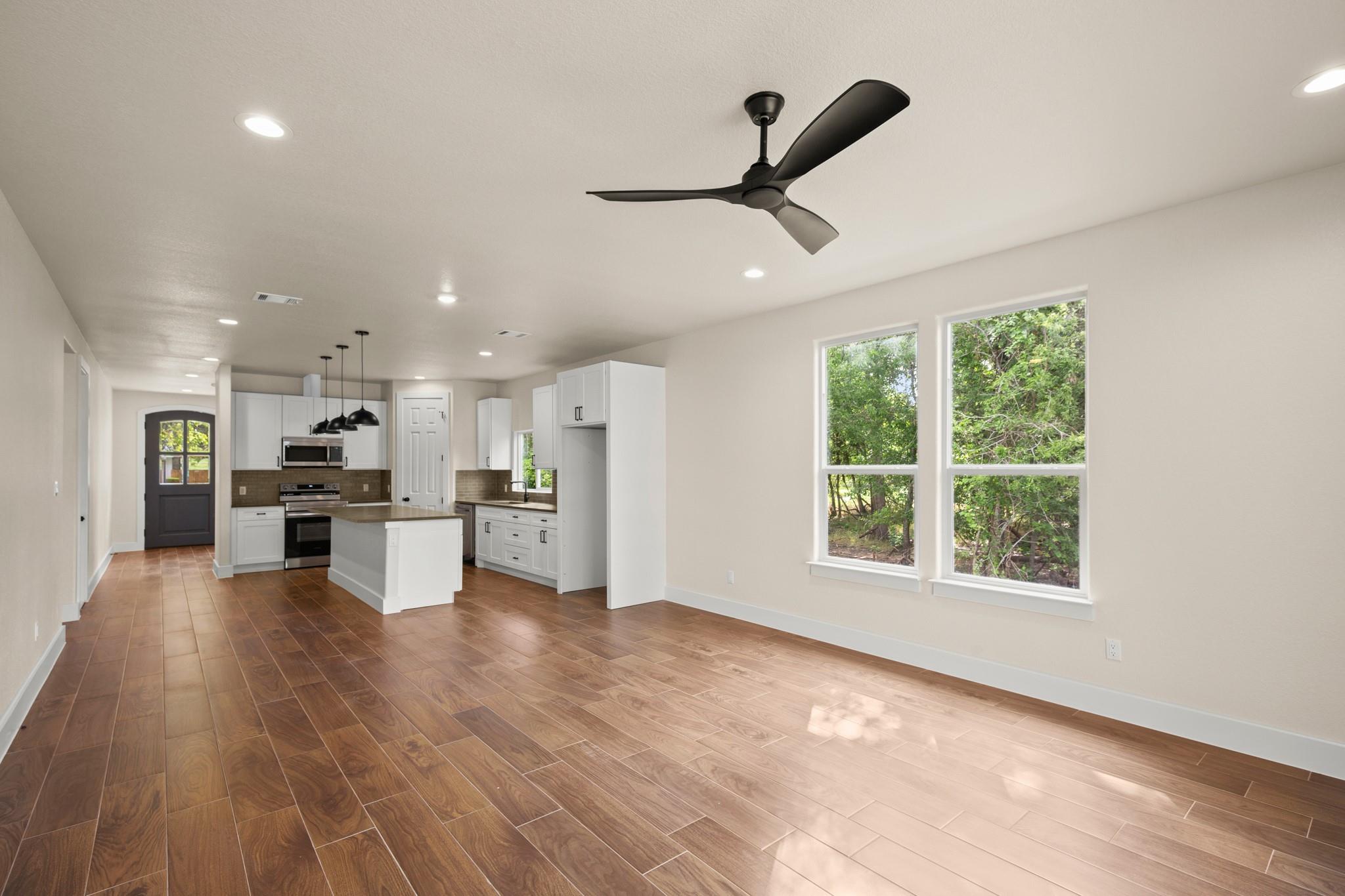 147 Kahana LN