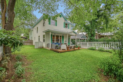 Photo of 1501 Willow ST #1, Austin, TX 78702 (MLS # 1369112)