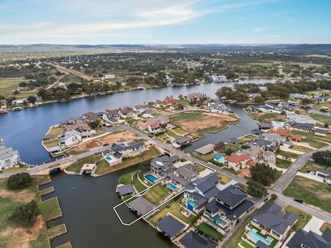 202 Clearwater DR Kingsland TX 78639