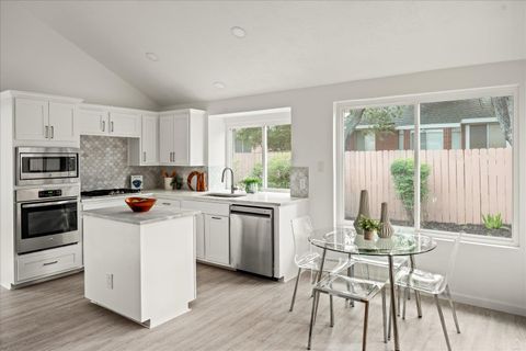 Tiny photo for 10902 Wareham CT, Austin, TX 78739 (MLS # 6005068)