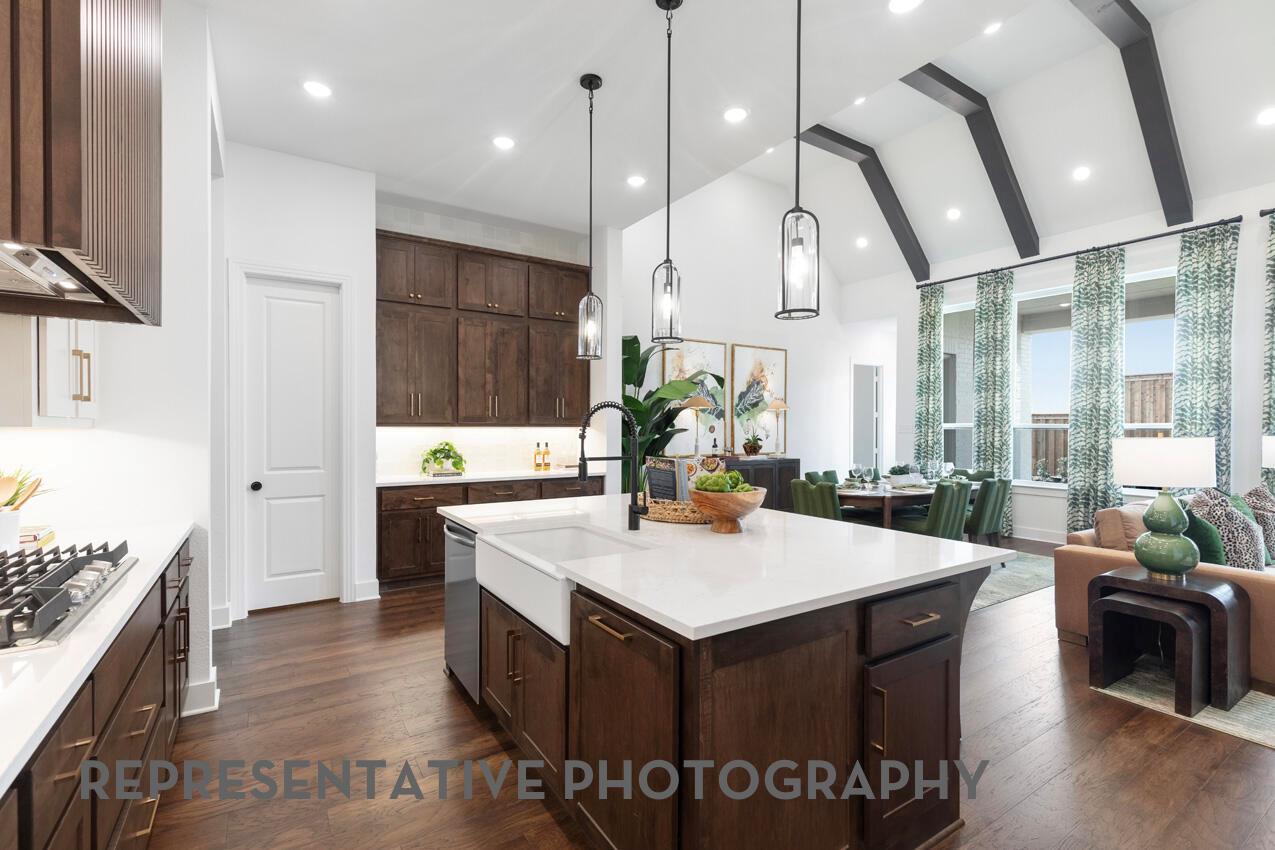 204 Blossom Cottage DR