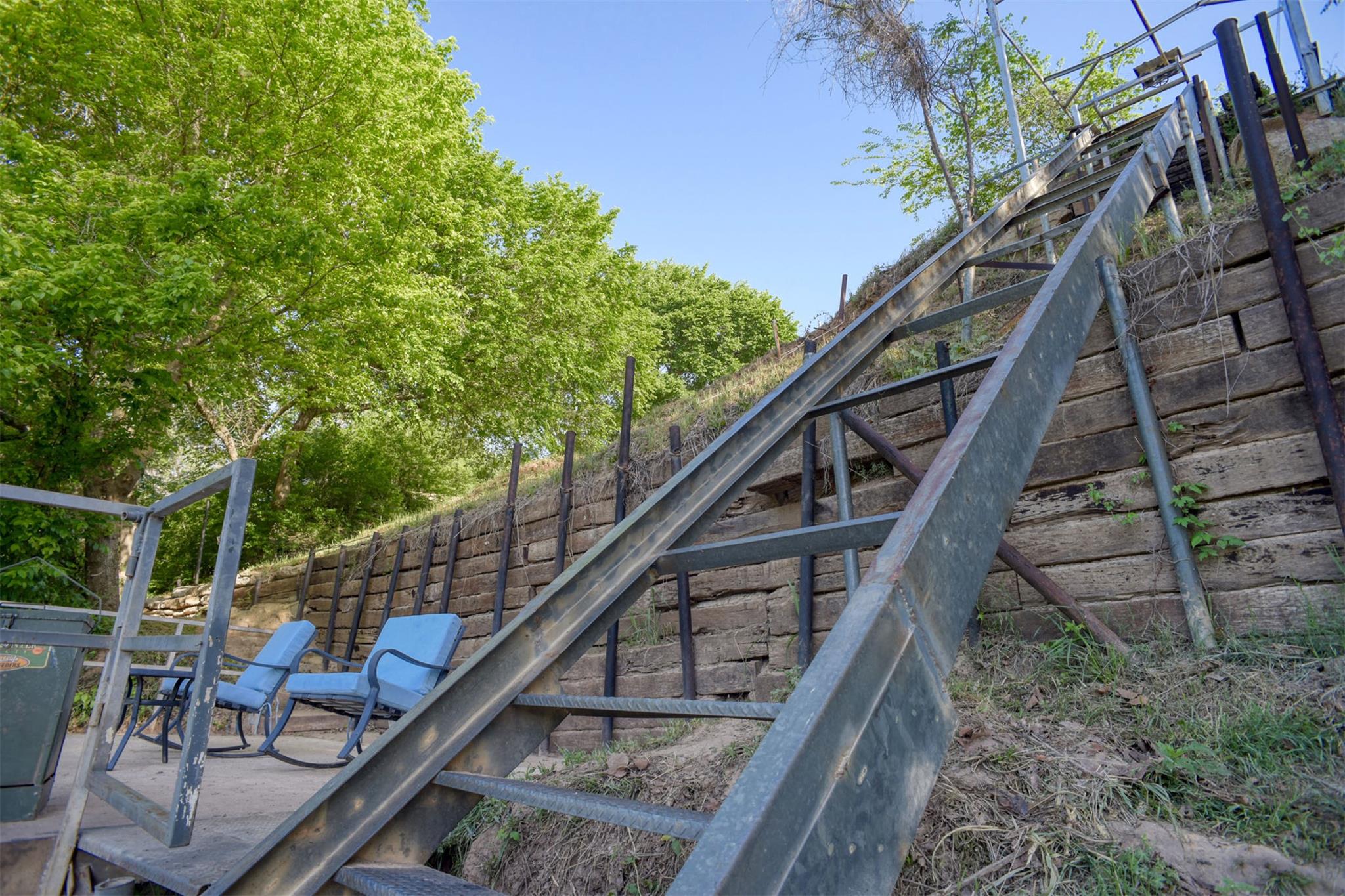 678 Ponderosa RD