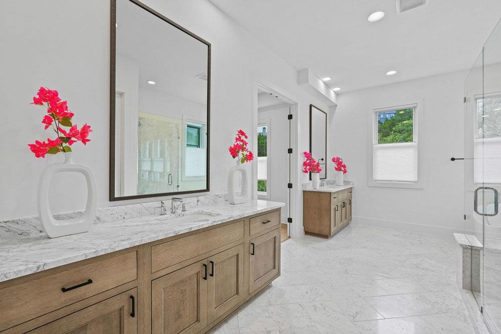 Photo of 1719 Spyglass DR #17, Austin, TX 78746 (MLS # 9217113)
