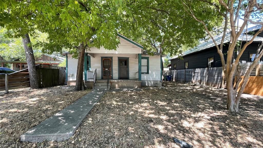 Photo for 1302 Garden ST, Austin, TX 78702 (MLS # 5445921)
