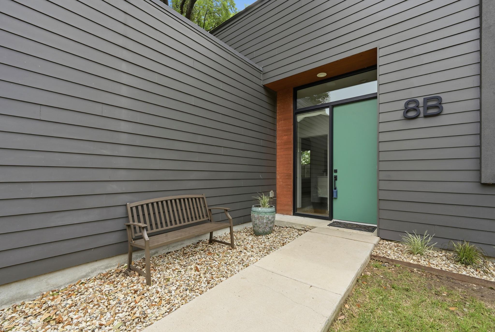 2010 Goodrich Ave 8B