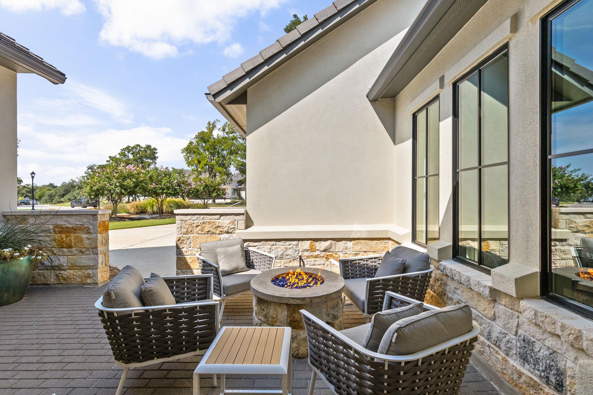 900 Cimarron Hills TRL W