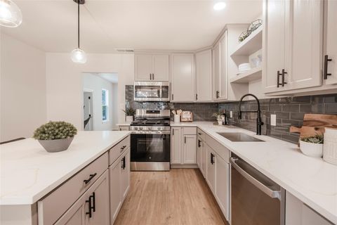 Tiny photo for 5714 Avenue D, Austin, TX 78752 (MLS # 6692179)
