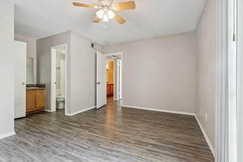 Tiny photo for 2124 Burton DR #203, Austin, TX 78741 (MLS # 4339898)