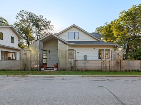 Tiny photo for 1401 E 3rd ST #2, Austin, TX 78702 (MLS # 4557407)