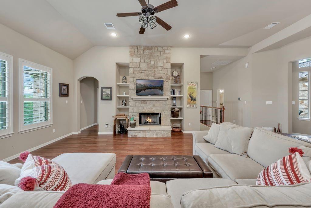 303 Palos Verdes DR