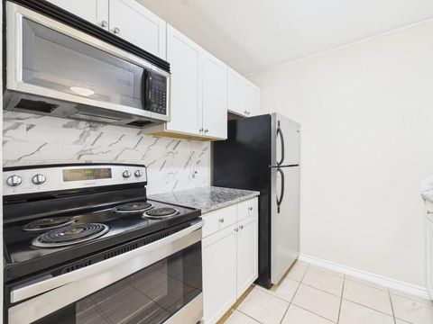 Tiny photo for 400 W 35th ST #104, Austin, TX 78705 (MLS # 2018203)