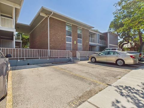 Tiny photo for 400 W 35th ST #104, Austin, TX 78705 (MLS # 2018203)