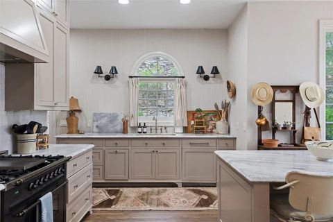 Tiny photo for 6203 Ledge Mountain DR, Austin, TX 78731 (MLS # 6364148)