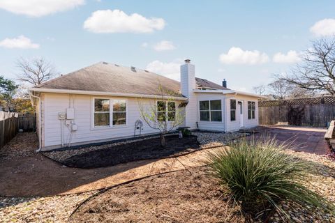 Tiny photo for 8104 Doe Meadow DR, Austin, TX 78749 (MLS # 1944985)
