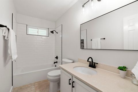 Tiny photo for 8104 Doe Meadow DR, Austin, TX 78749 (MLS # 1944985)