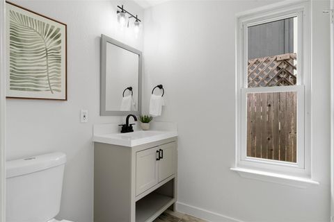 Tiny photo for 8104 Doe Meadow DR, Austin, TX 78749 (MLS # 1944985)