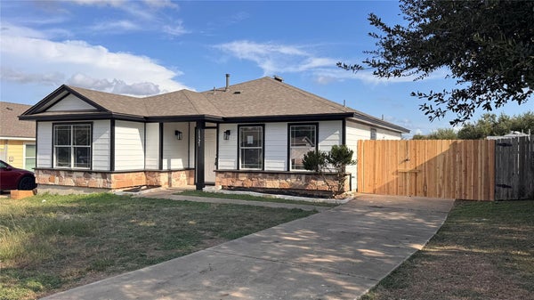 11321 BRIARCREEK LOOP, MANOR, TX 78653 - Image cb3fcac7d4cac1d7fe6f7de7f6eb44ba/2524519022