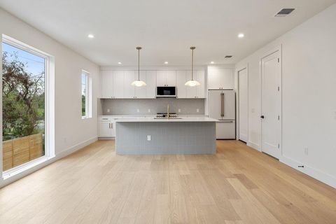 Photo of 732 Springdale RD #A, Austin, TX 78702 (MLS # 6196592)