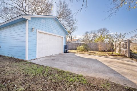 A home in Smithville