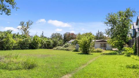 Tiny photo for 2015 Greenwood Ave, Austin, TX 78723 (MLS # 2821346)
