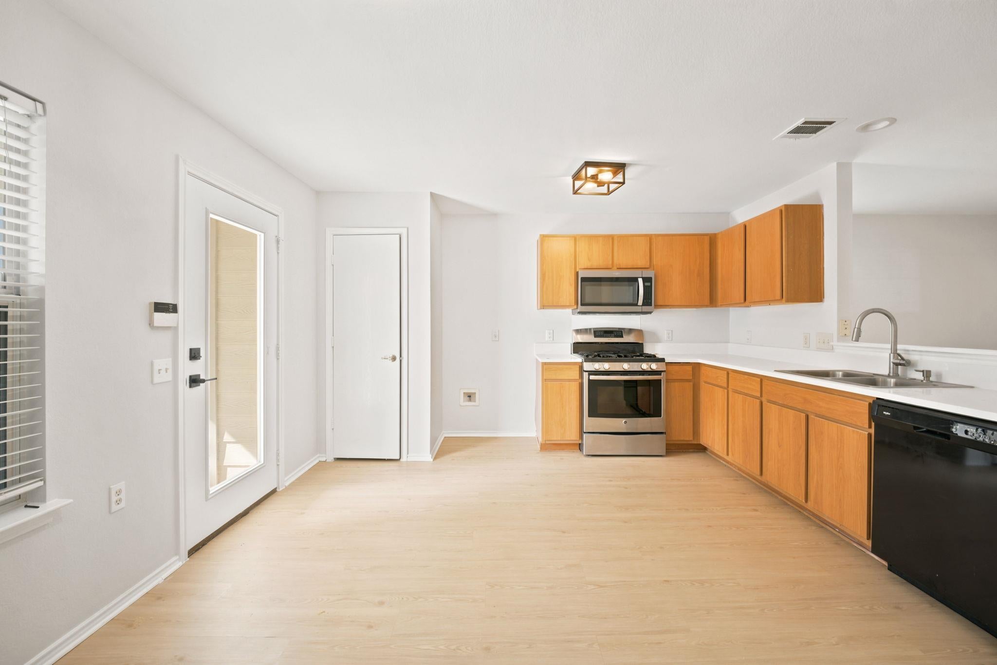 11809 Briarcreek LOOP
