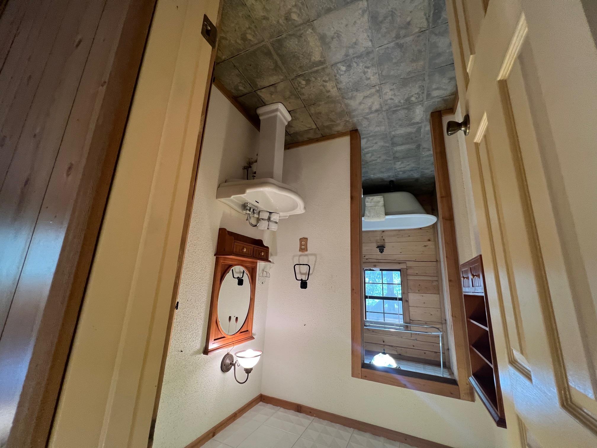 1127 Whitetail DR