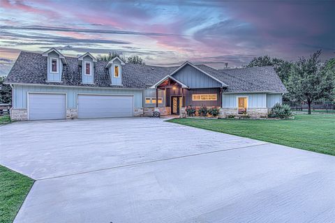 3896 Comanche TRL Kingsland TX 78639