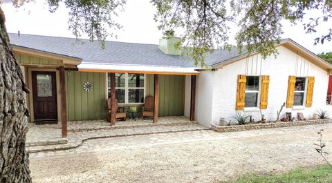 Photo of 22303 Honeycomb LN, Leander, TX 78641 (MLS # 2540994)