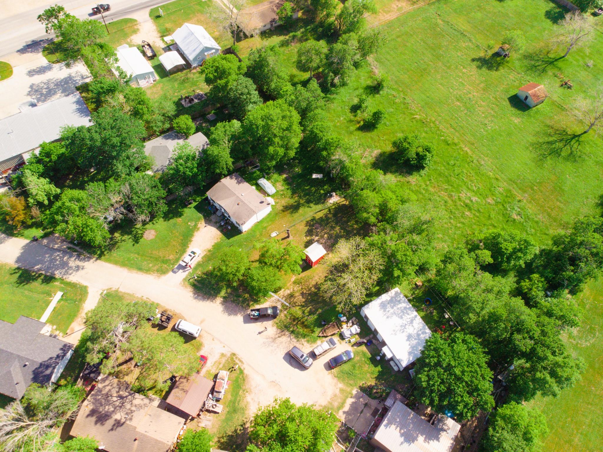 907 Westview CIR