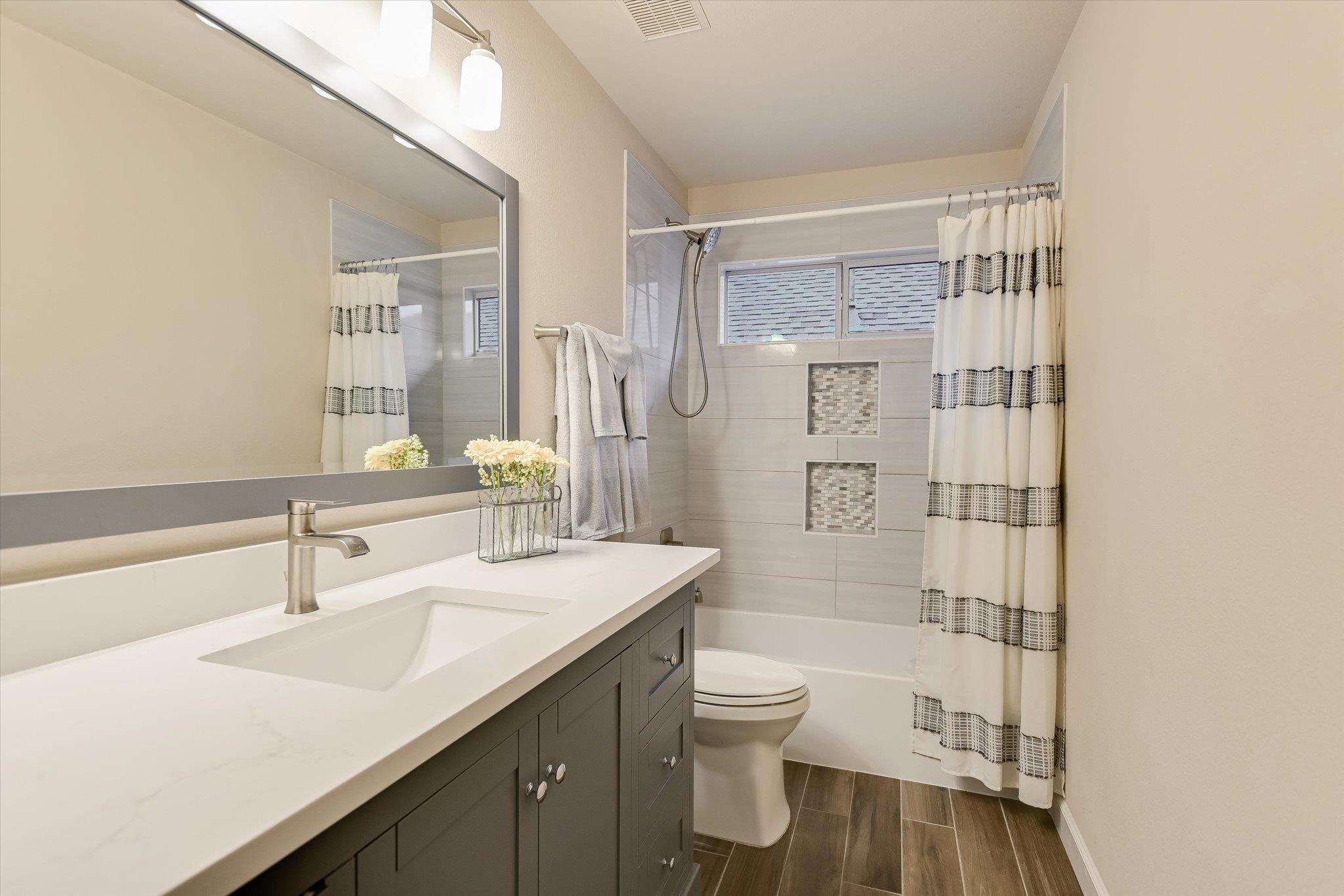 Austin, Texas 78717, United States, 4 Bedrooms Bedrooms, ,3 BathroomsBathrooms,Residential,Active,116764