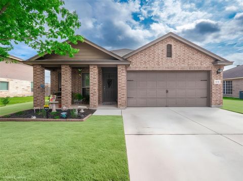 614 Lantana Ave Lockhart TX 78644